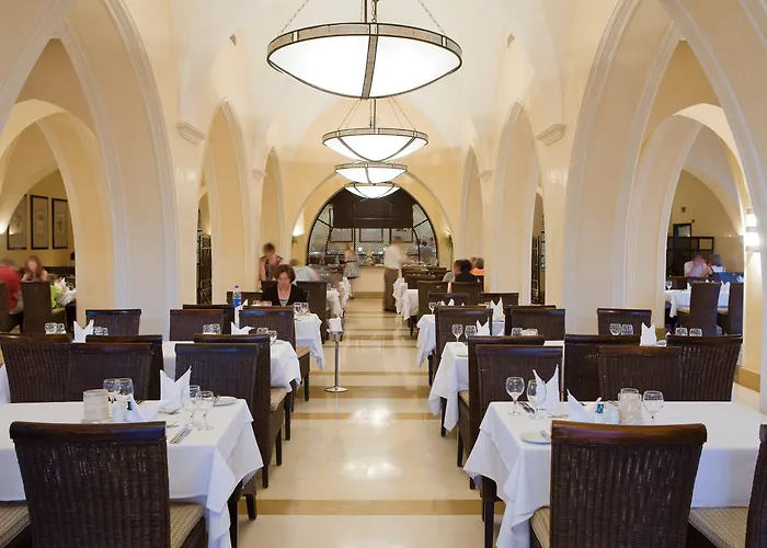 منتجع Jaz Makadi Star & - Adults Only 5*